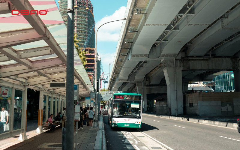 leo lề phạt bao nhiêu